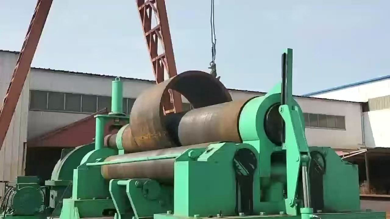 Aký je rozdiel medzi špirálovou zváranou rúrkou a rúrkou so stočeným oceľovým doskou ako stĺpy?
